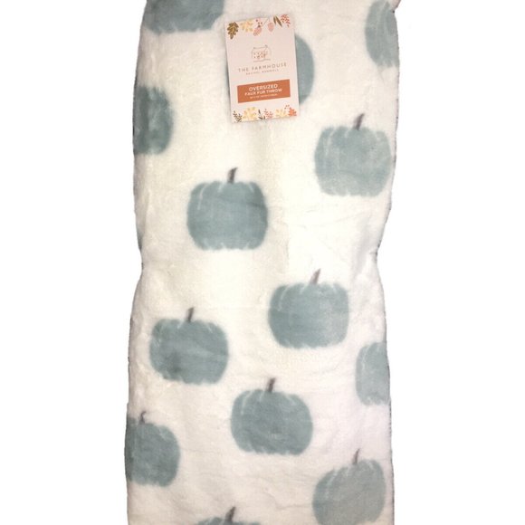 Rachel Ashwell Blue Pumpkin Faux Fur Throw Blanket Thanksgiving Fall Decor NEW - Picture 3 of 7
